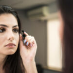 Como maquiar a parte dos olhos bem definida? 4