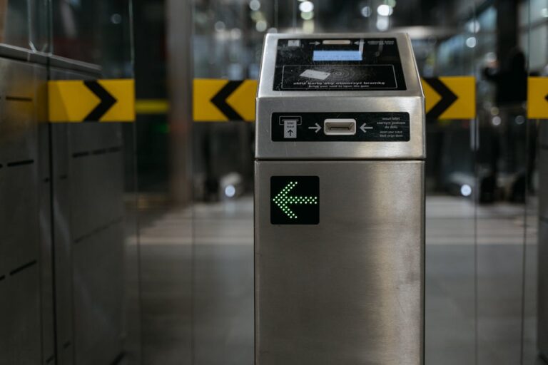 Catraca para academia com biometria preço: Guia de investimento e modelos